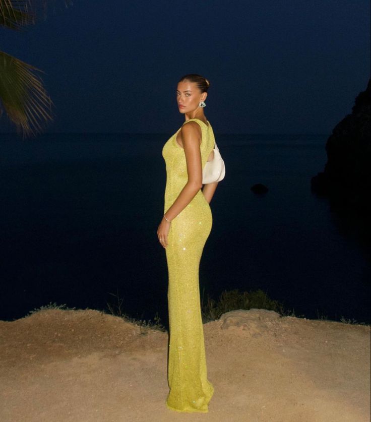 Różowa sukienka maxi bez rękawów